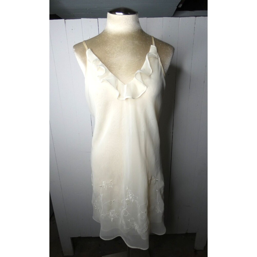 VTG Valerie Stevens Women's S Ivory Semi Sheer Slip Nightgown Sleeveless Ruffle